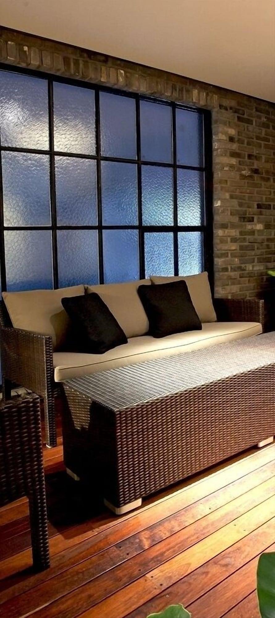Js The Classic Hotel Osan Экстерьер фото